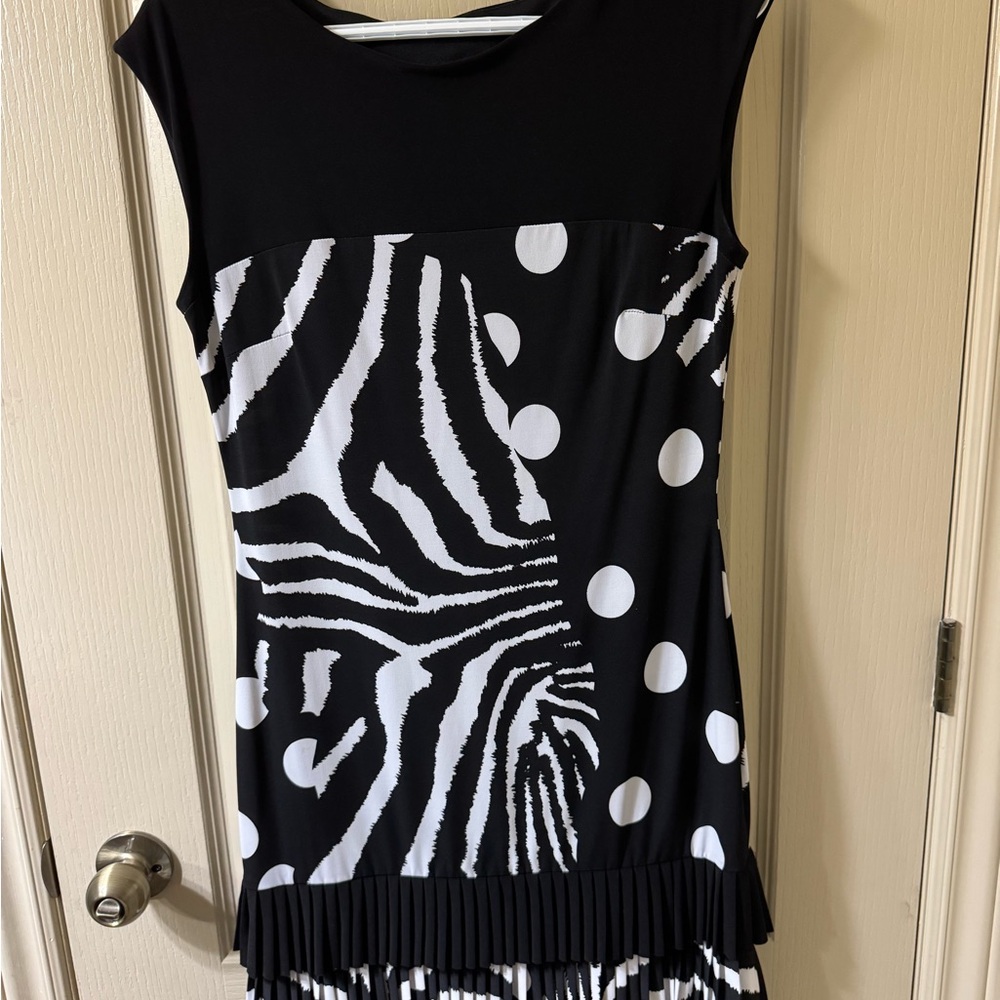 Frank Lyman Design Elegant Black Dress